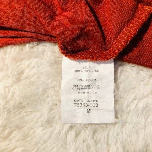 LUSH SELF Long Sleeve Asymmetrical Cut Top - Picture 6 of 8